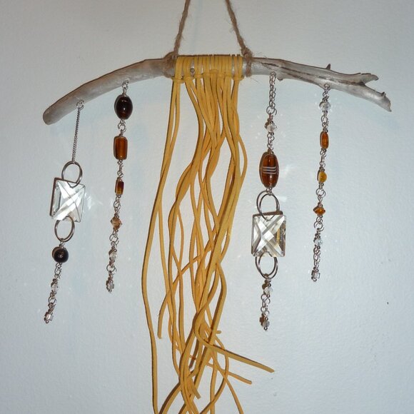 Suncatcher C Treated driftwood, cut glass pieces, handmade glass beads etc - Picture 2 of 3